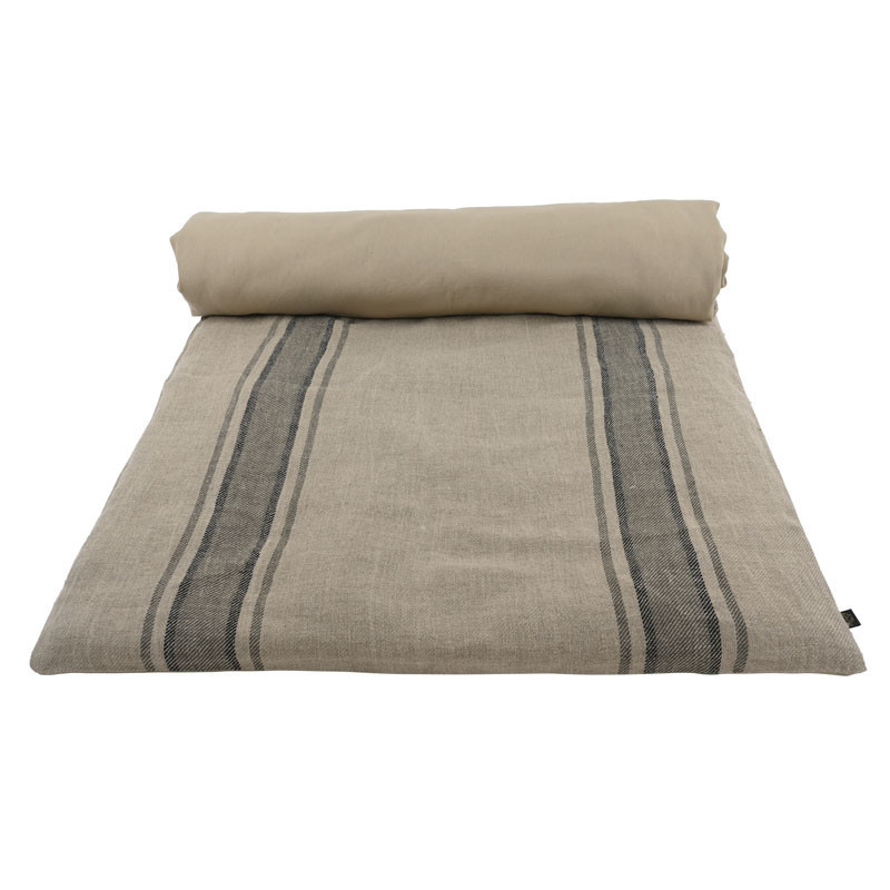 Natural linen and khaki strip quilt
