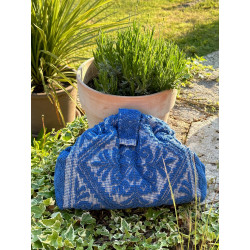 Embroidered cotton pouch -...