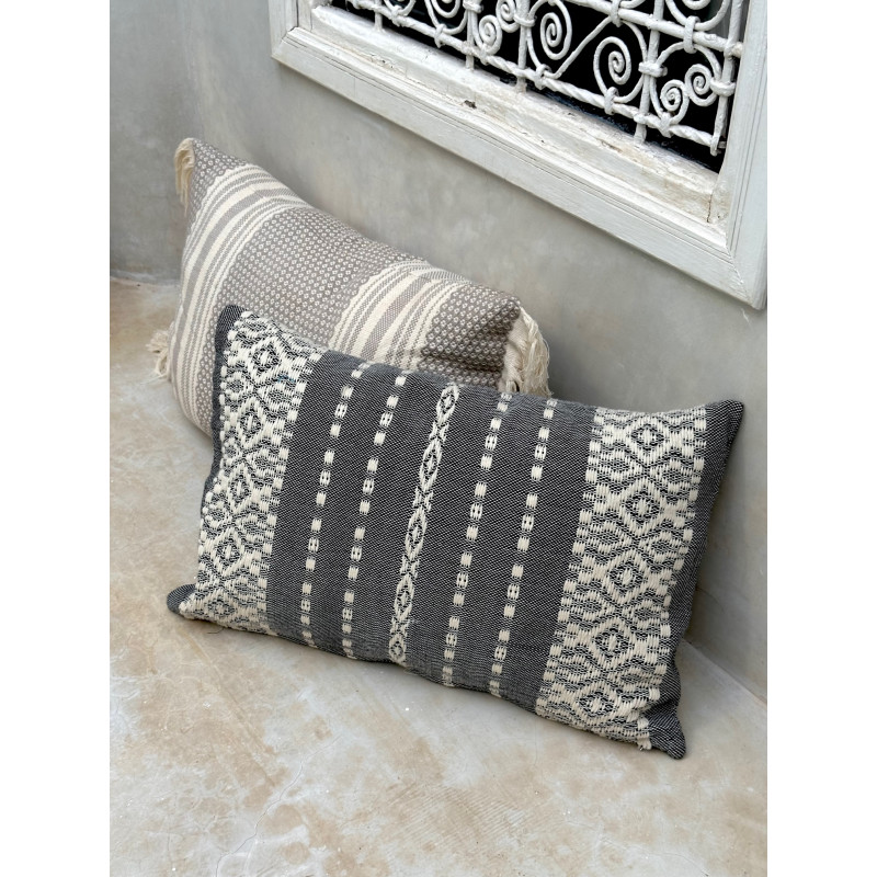 Cotton cushion - Black and ecru motifs