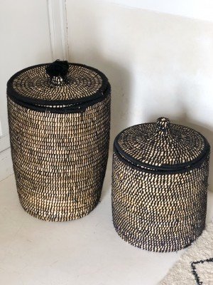 Black embroidered basket with lid size M